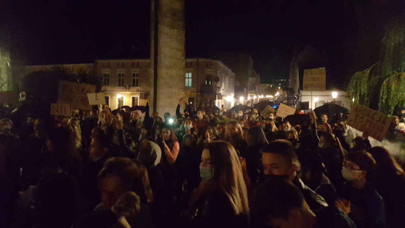 Przeciwnicy zaostrzenia prawa aborcyjnego wyszli na ulice Świecia