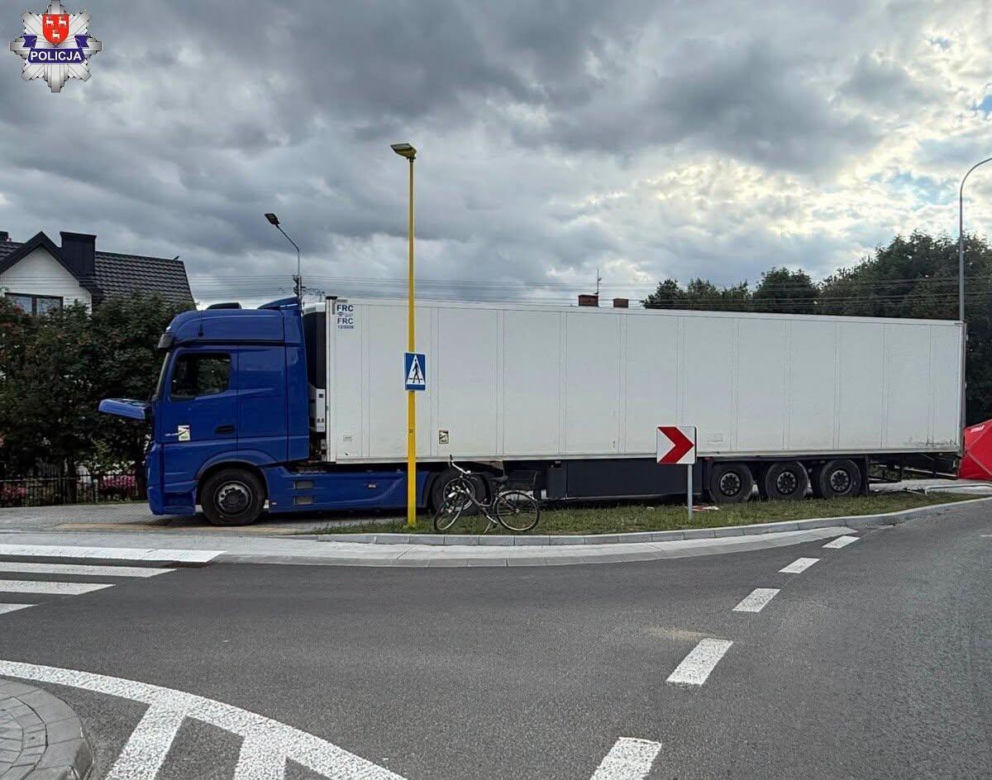 Śmiertelne potrącenie rowerzystki przez ciężarówkę na DK 76 w Jedlance