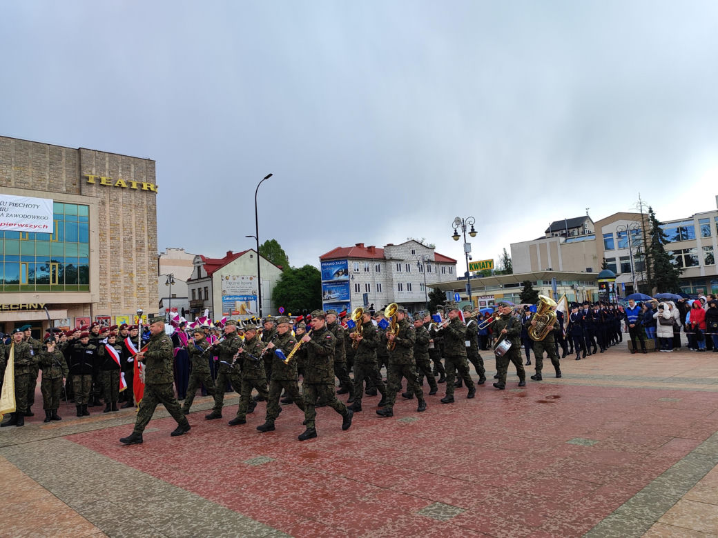 Ślubowanie uczniów klas pierwszych szkół ZDZ w Radomiu