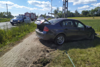 Tragiczny wypadek w Napolu! 58-letni motorowerzysta zmarł po zderzeniu z osobowym BMW