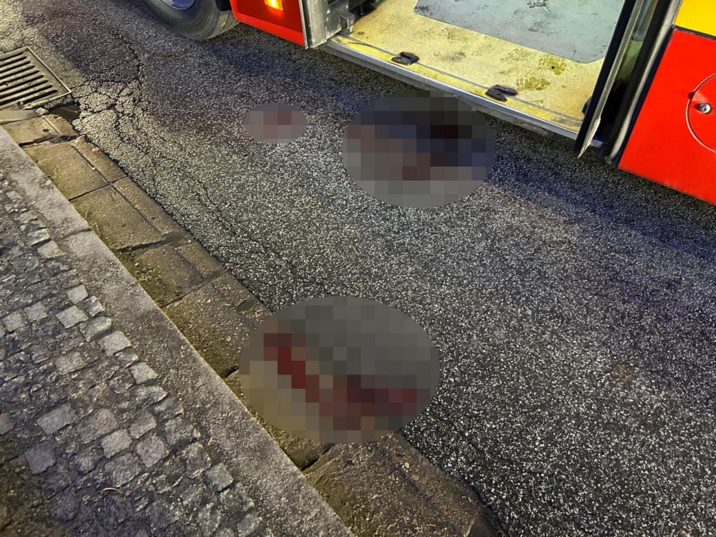 Kobieta przejechana przez miejski autobus. Makabryczny wypadek