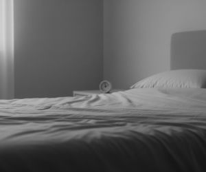 56-latek został ciężko ranny w swoim łóżku! Wystarczyła chwila nieuwagi. Dramat pod Staszowem