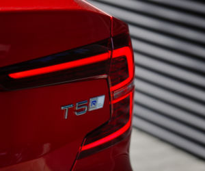 Volvo S60 T5 R Design First Edition