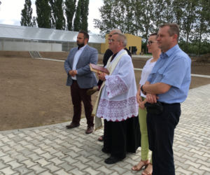 Poświęcili wóz do wywożenia odchodów! 
