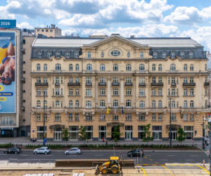Południowa pierzeja Alej Jerozolimskich w centrum Warszawy