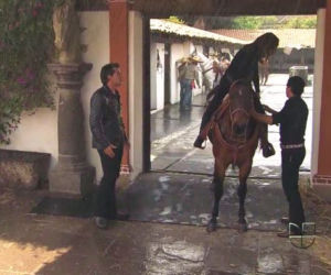 Nieposkromiona miłość odc. 27. Camila ( Silvia Navarro),  Daniel (Cristian de la Fuente)