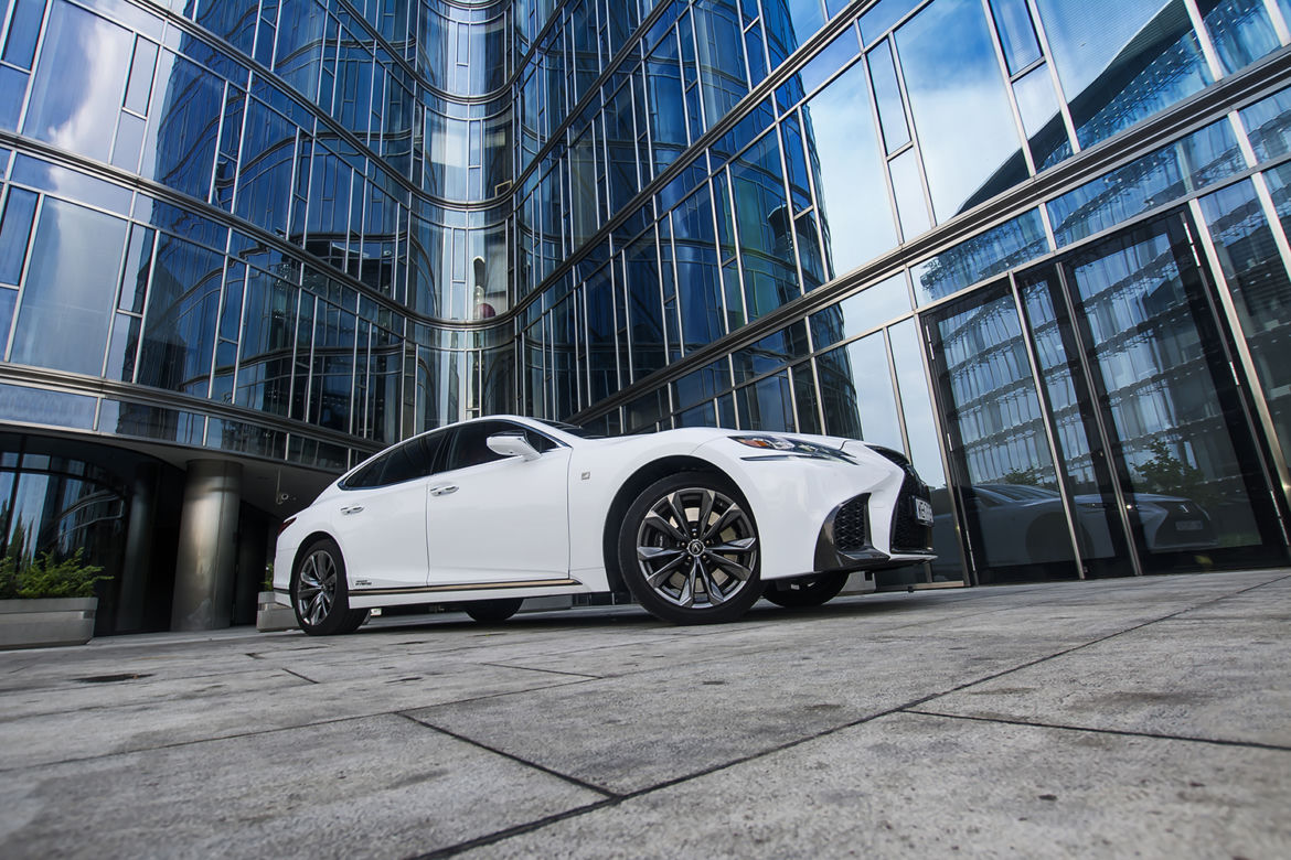 Lexus LS500h F-Sport