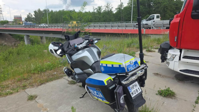 Auto spadło z wiaduktu. Dwie osoby nie żyją