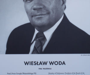 Posłowie i senatorowie, którzy zginęli pod Smoleńskiem
