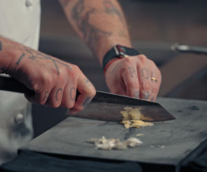 FLAVOURY – kulinarna rewolucja.  Najwięksi szefowie kuchni z gwiazdkami Michelin wchodzą do naszych domów