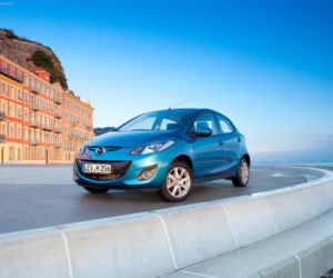 Mazda 2 Exclusive hatchback, model 2011
