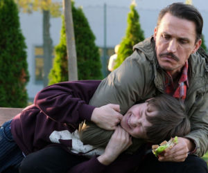 M jak miłość, odcinek 1921: Ojczym Franka pobije go i zagrozi, że skrzywdzi Dorotę. Zmusi chłopca do tego, by okradł matkę milionerkę - ZWIASTUN