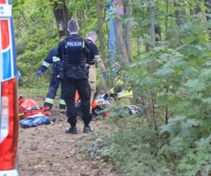 Spacerowicze uratowali mężczyznę, który chciał odebrać sobie życie