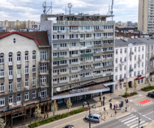 Blok przy Targowej 42 w Warszawie