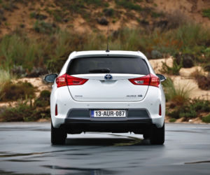 Toyota Auris II Hybrid