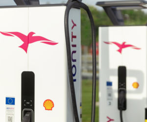 Shell i IONITY uruchamiają pierwsze w Polsce stacje dużej mocy do ładowania pojazdów elektrycznych