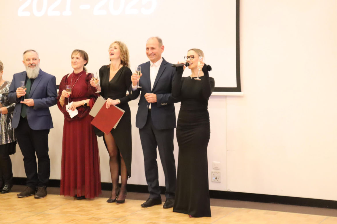 Studniówka V Liceum Ogólnokształcące w Poznaniu -