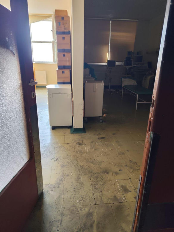Pielęgniarki na kolanach wywoziły pacjentów przykutych do łóżek! Horror w krakowskim szpitalu