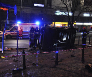 Zderzenie BMW z taksówką na Marszałkowskiej