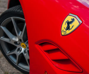 Ferrari California 4.3 490 KM 7AT