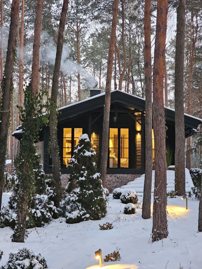 Krzysztof Miruś wyremontował leśny dom, który należał do Jerzego Połomskiego