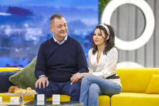 Jacek Rozenek po chorobie pokazał się z żoną. Tak mówią o różnicy wieku