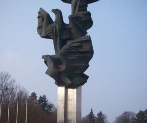 Pomnik Czynu Polaków