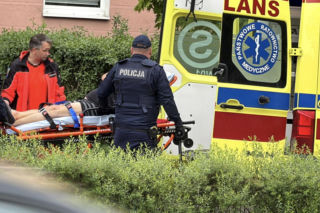 Zabarykadował się w łazience z nożem. Na warszawskiej Woli znaleziono ciało 67-letniej Ewy