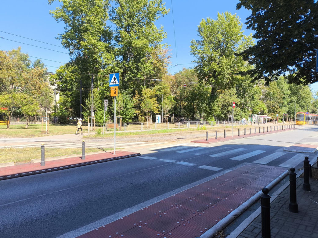 Jeszcze 250 przejść dla pieszych w stolicy wymaga poprawy bezpieczeństwa! „Tu też ktoś musi zginąć?”