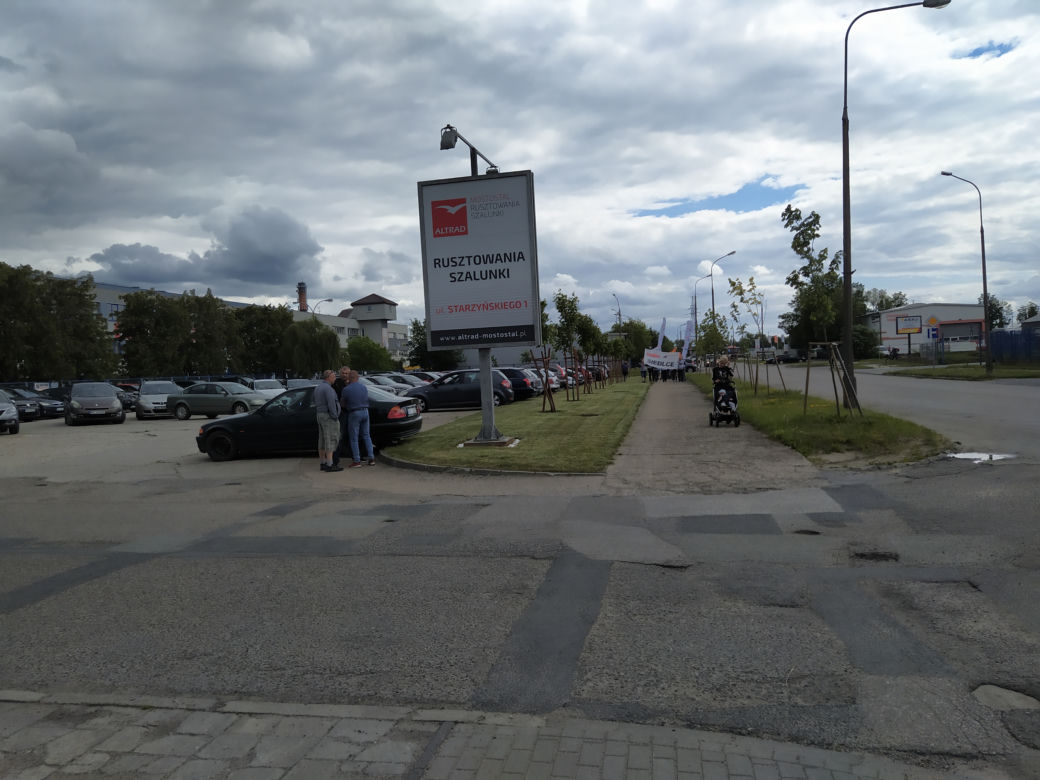 Trwa strajk generalny w Altrad Mostostal. Protestujących poparli związkowcy z Mostostalu Siedlce - zobacz zdjęcia!