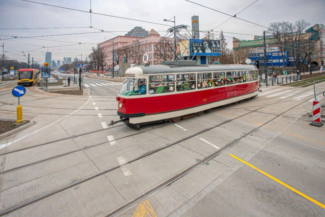 Tramwaj na Rakowieckiej