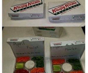 Memy Prima Aprilis