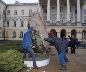 Chcą wyrzucić Lecha Kaczyńskiego z ratusza