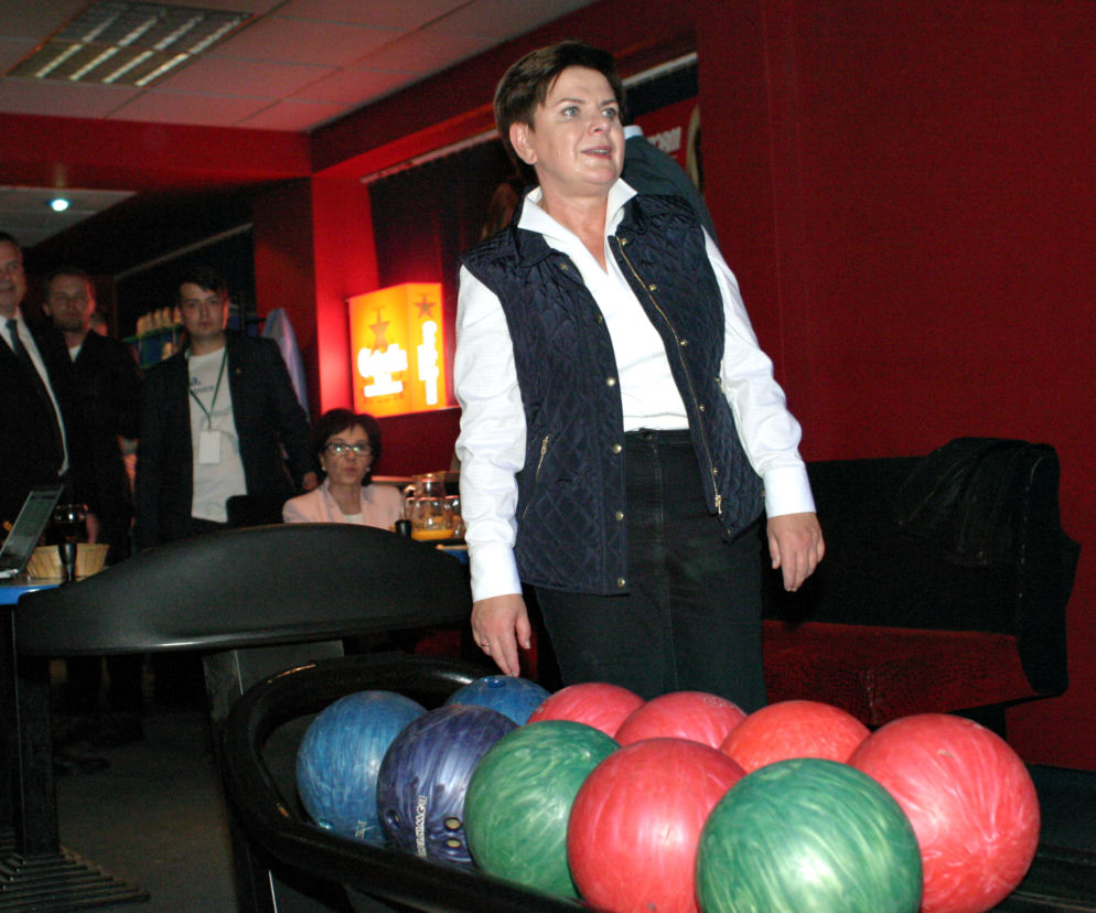 Beata Szydło w kręgielni