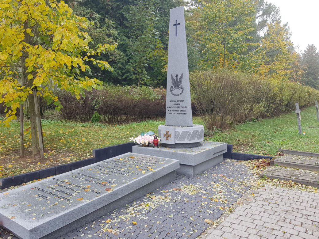 Zrobiliśmy spacer po białostockich nekropoliach. Sprawdź w jakim stanie są nagrobki historycznych postaci [ZDJĘCIA]