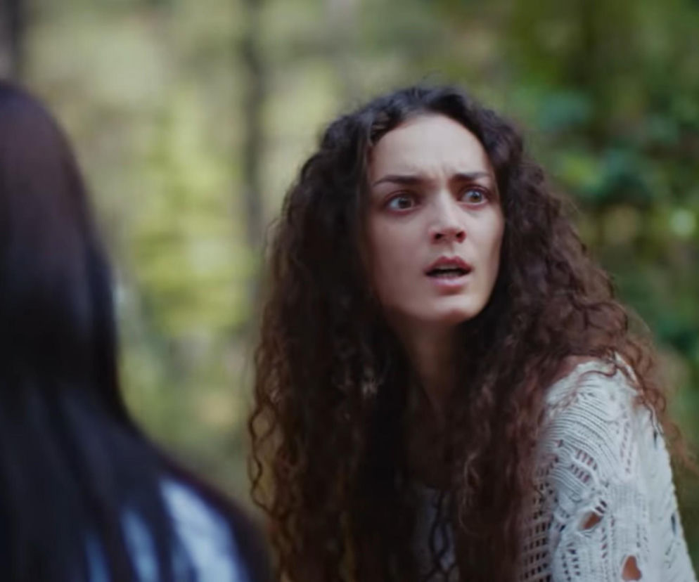 Dziedzictwo, odcinek 892: Ferit ratuje nieprzytomną Ayse, a Poyraz zabija Szakala