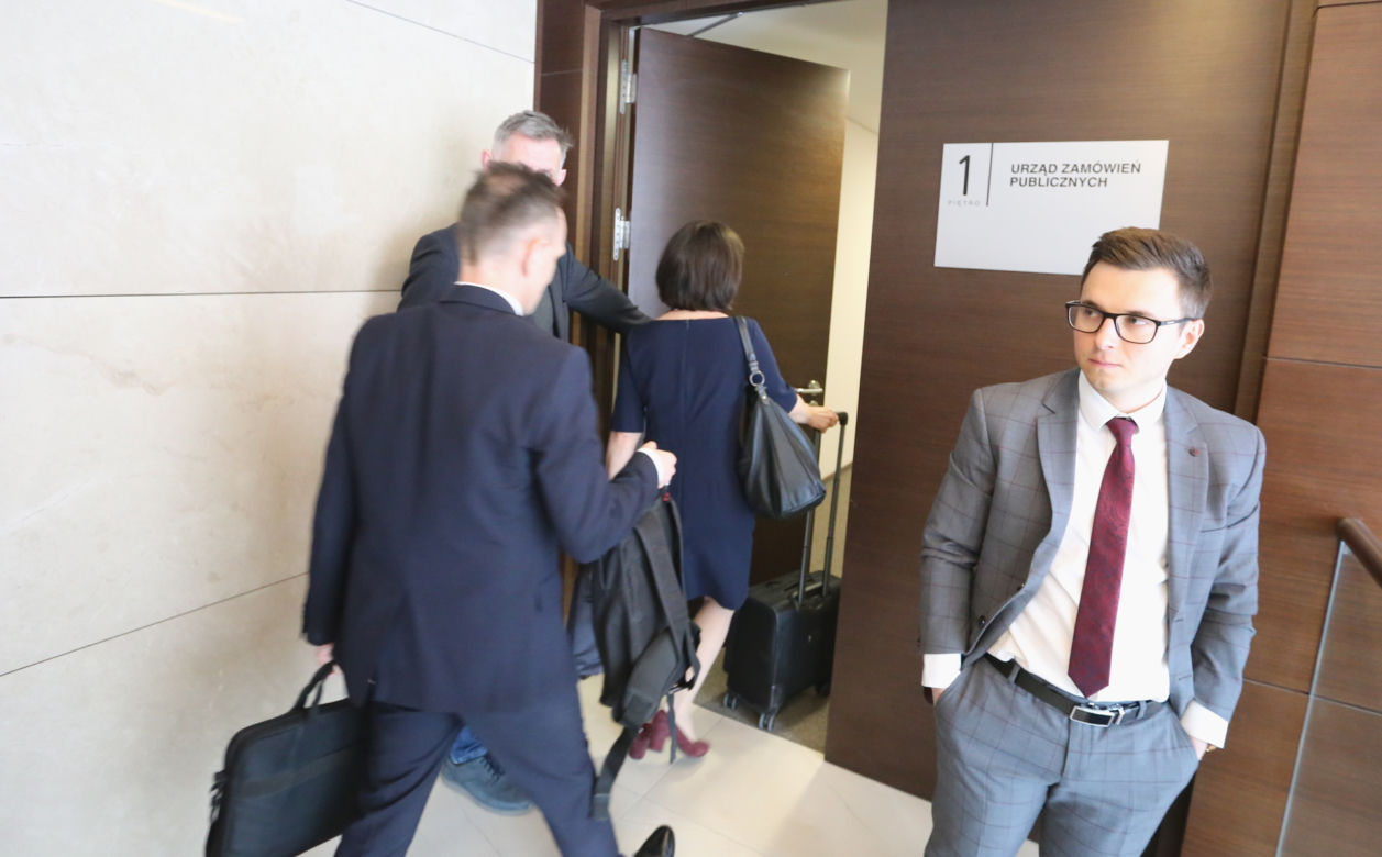 Śmieci warte miliardy! Prywatne firmy oskarżają Warszawę o monopolizację rynku