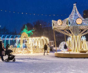 Nie tylko Trakt Królewski i starówka. Te miejsca w Warszawie także rozbłysły świątecznymi iluminacjami