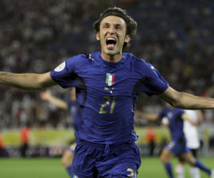 Patryk Dziczek jak Pirlo?