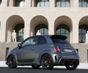 Abarth 695 biposto