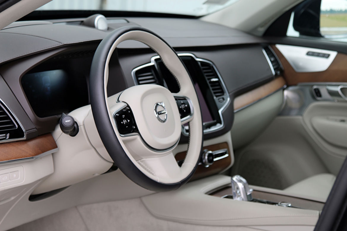 Volvo XC90 T8