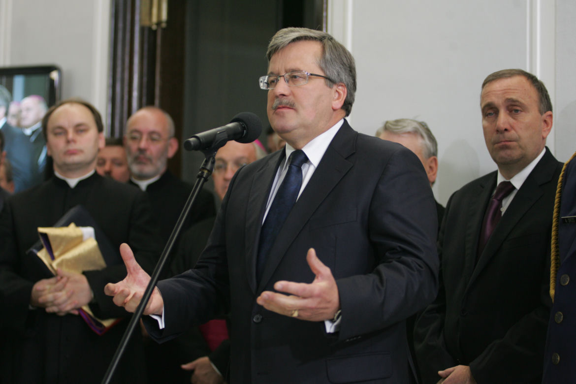 W Sejmie odsłonięto tablicę upamiętniającą 18 parlamentarzystów