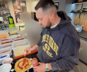 Książulo i pizza z Żabki