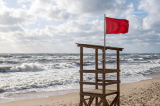 Sinice Łazy. Czy w Łazach można się kąpać 21.07? Flaga, warunki pogodowe