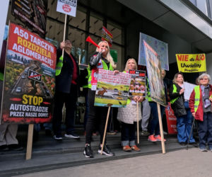 Dramat setek rodzin pod Warszawą! Nowa autostrada zburzy ich domy?! „Żyjemy na bombie”