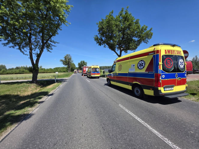 Czołówka na DK 63 w Chodowie. Kilka osób zostało poszkodowanych, w tym dziecko