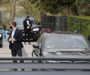 Prezydent Andrzej Duda dogląda nowej willi pod Krakowem