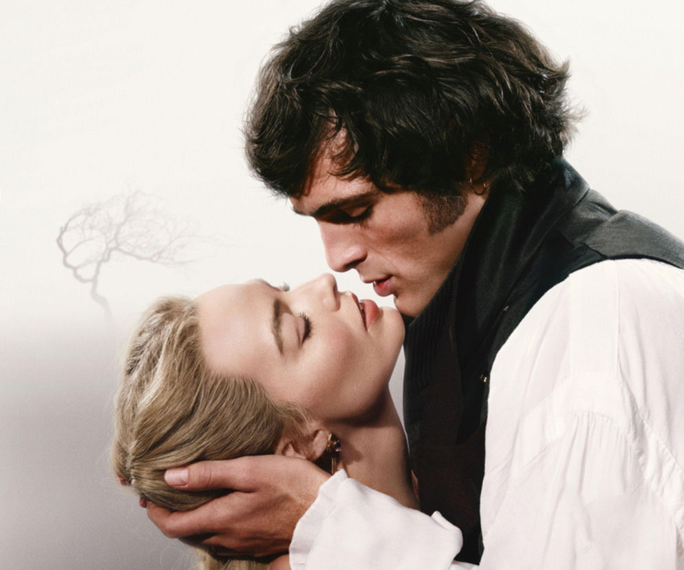 Wichrowe wzgórza - recenzja filmu