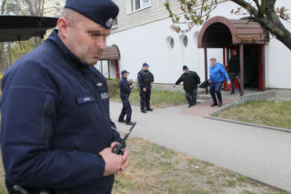 Nastoletni Gracjan zadźgał Czesię i Stanisława? Mieszkańcy w szoku: „To była bardzo spokojna rodzina”