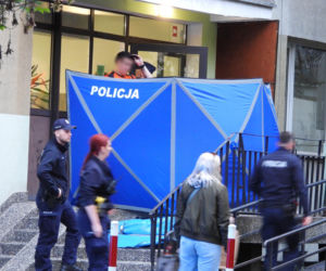 Bródno. Śmiertelny upadek dziecka z balkonu